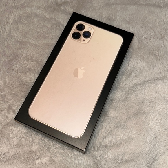 iPhone 11 Pro Max Rose Gold Box - Picture 1 of 5